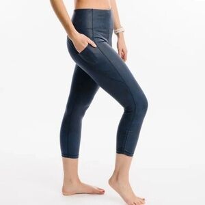 Zyia Distressed Blue Ankle Cinch High Rise 7/8 Leggings Women’s Size 4 Athletic